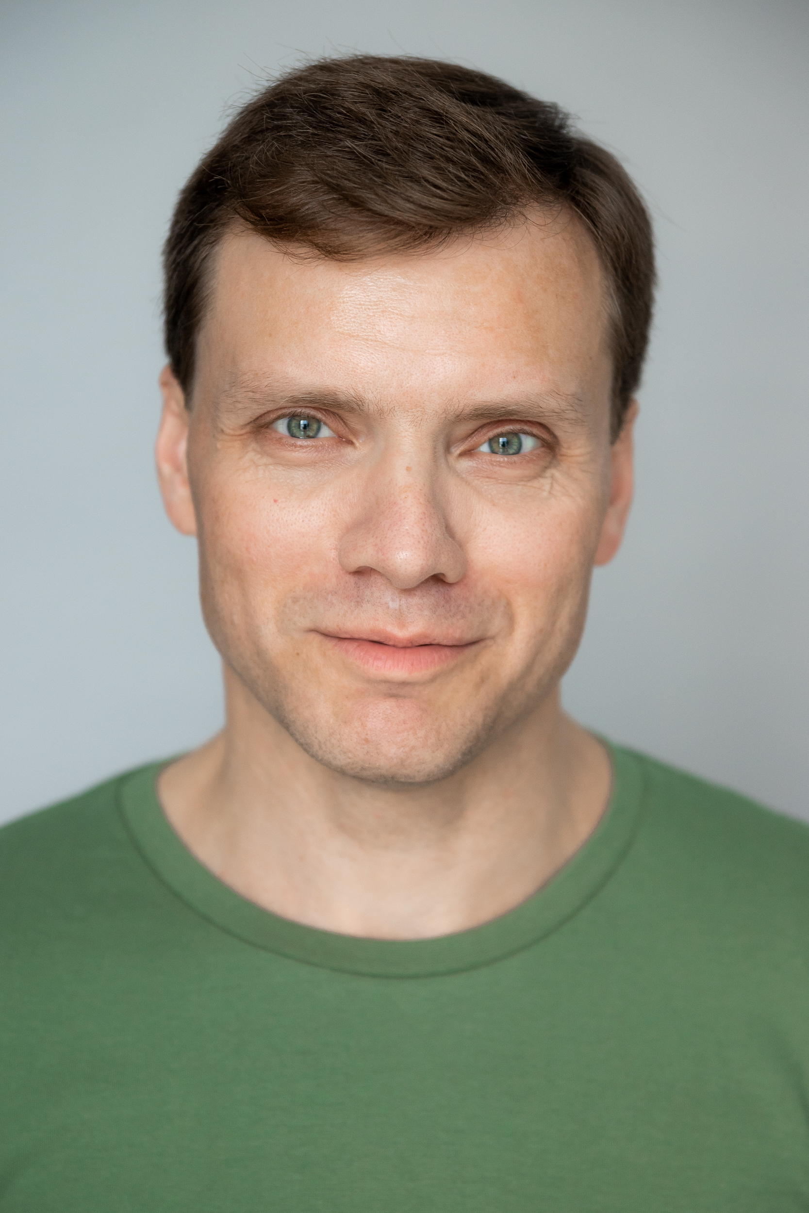 Актер Виталий Хаджиев